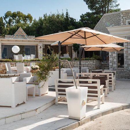 Neptune Sea House - Beachfront Agios Spyridon  Экстерьер фото