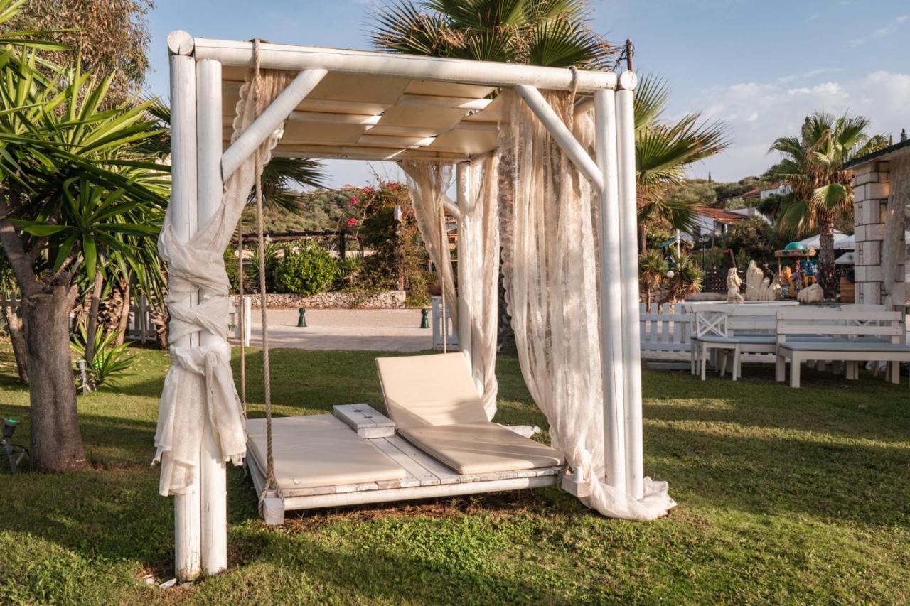 Neptune Sea House - Beachfront Agios Spyridon  Экстерьер фото